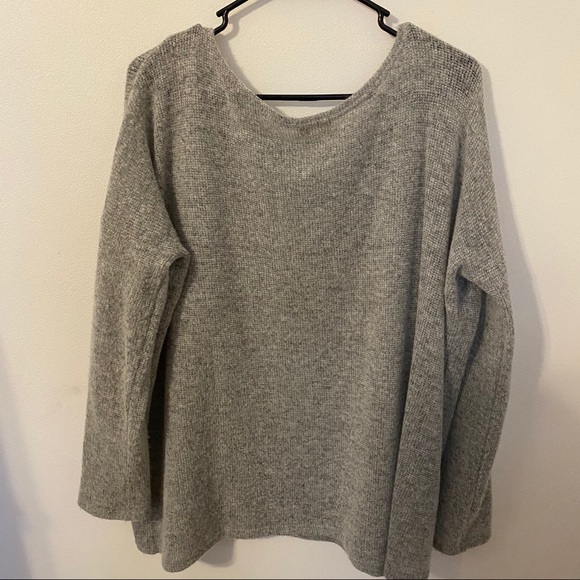 piko sweater - Picture 3 of 3